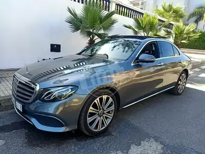 Mercedes CLASSE E 220 d Luxury 9G 2019 diesel occasion à Casablanca