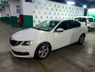 ŠKODA OCTAVIA 2.0 TDI Ambition DSG BVR 143ch 2020 diesel occasion à Casablanca