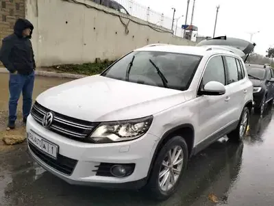 Volkswagen TIGUAN 2.0 TDI Exclusive Navi 4Motion DSG7 BVR 150ch 2018 diesel occasion à Rabat