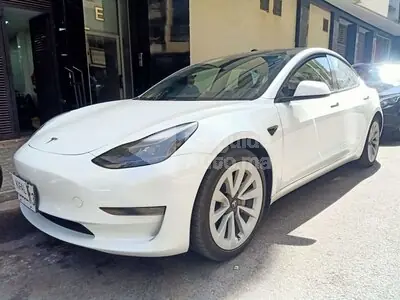 Tesla Model 3 Model 3 Standard RWD Plus MY23 BVA 275ch 2023 Électrique occasion à Casablanca