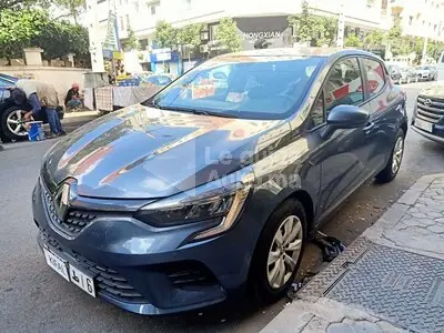Renault CLIO 1.5 dCi Business BVM 85ch 2022 diesel occasion à Casablanca