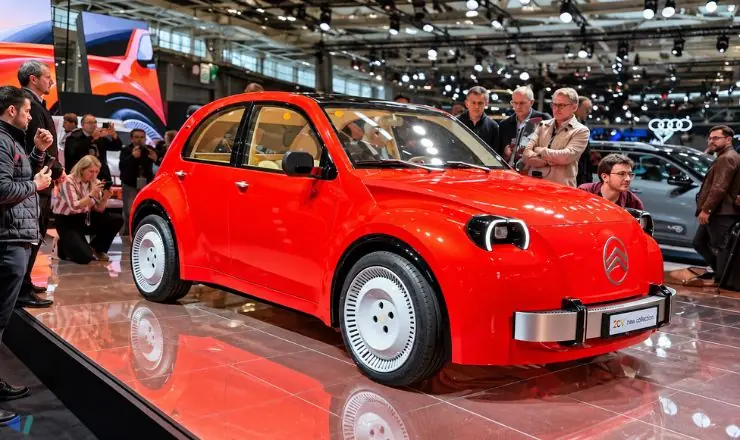 Citroën 2 CV rouge